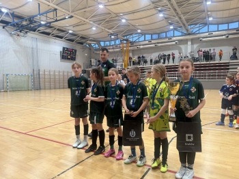 3518f476-586e-4864-a1a3-5bd245c053a0