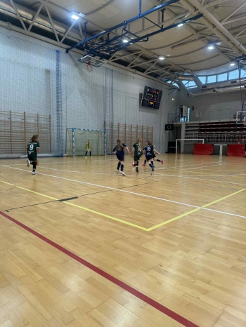 01e4a7b5-df39-47fc-bea0-39903705daf9